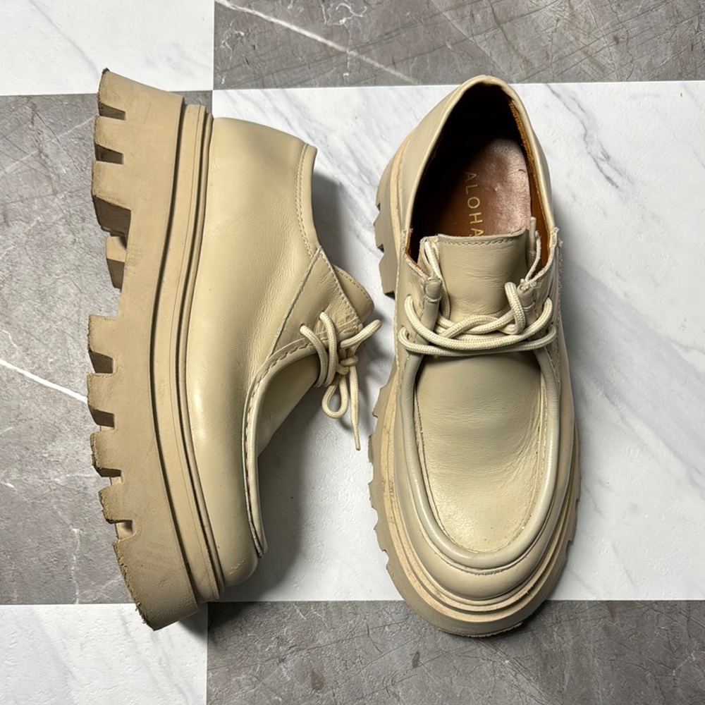 ALOHAS Cream Lace Up Boots with Chunky Sole